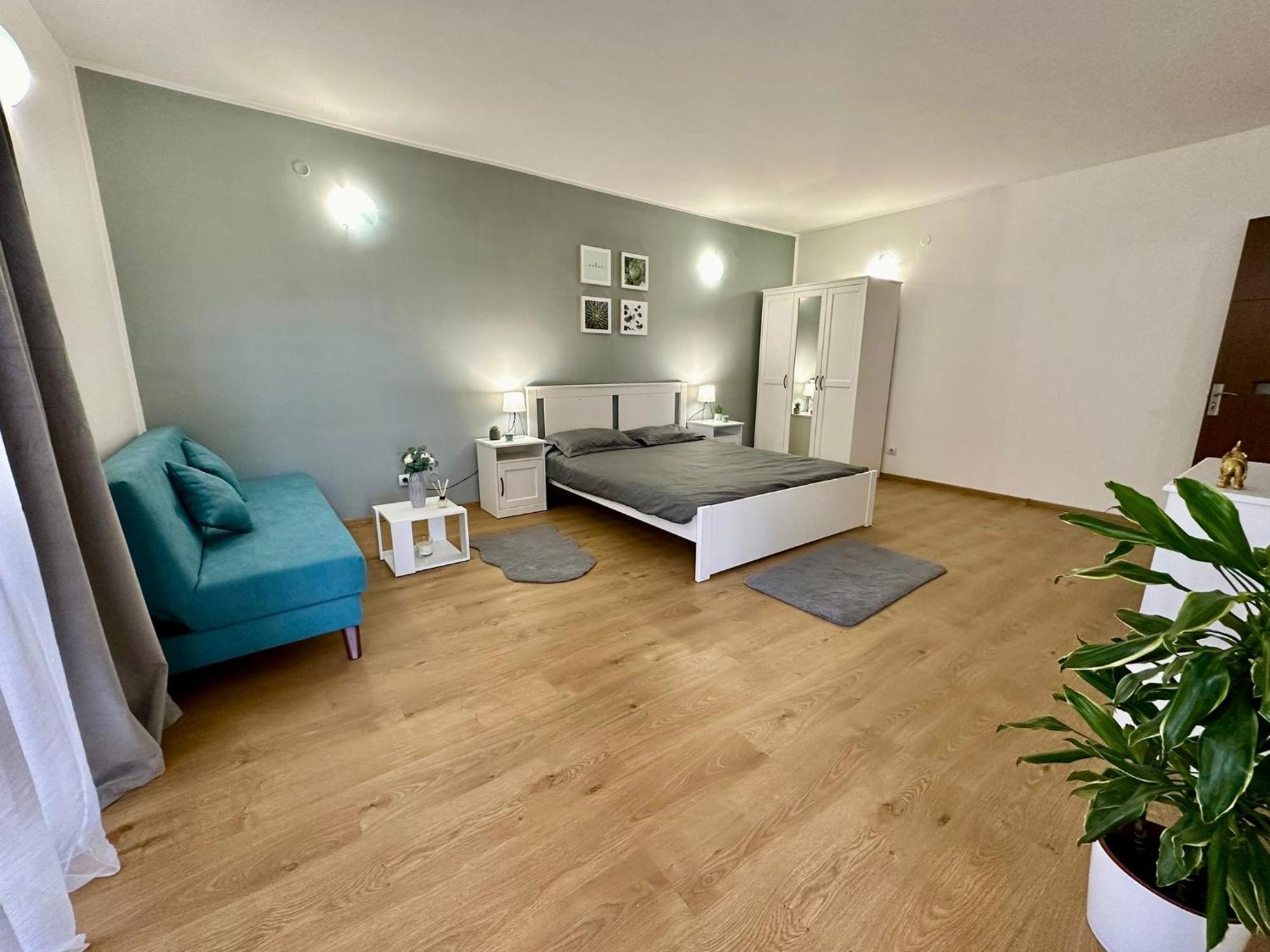 קריובה Apartament Novara 17 מראה חיצוני תמונה